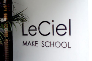 ABS樹脂 切り文字サイン